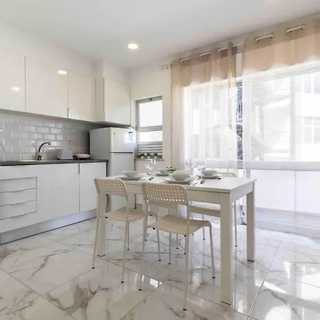 Modern View Armação de Pêra