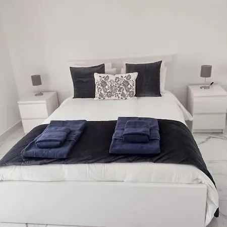 Modern View Apartment *